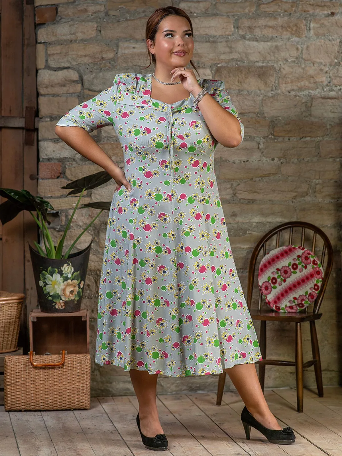 1940s Floral Tribute Tea Dress Daisy Bubble