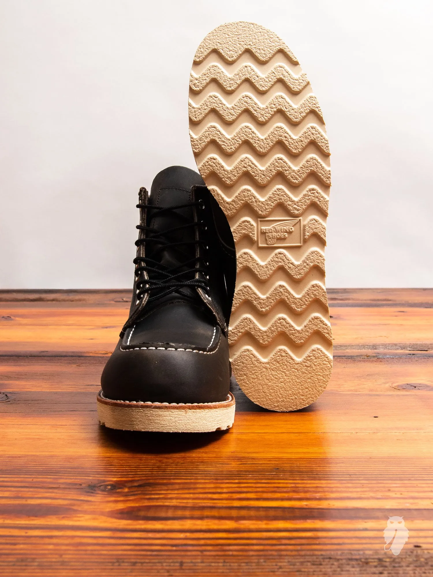 8890 Classic Moc Boot in Charcoal Rough & Tough