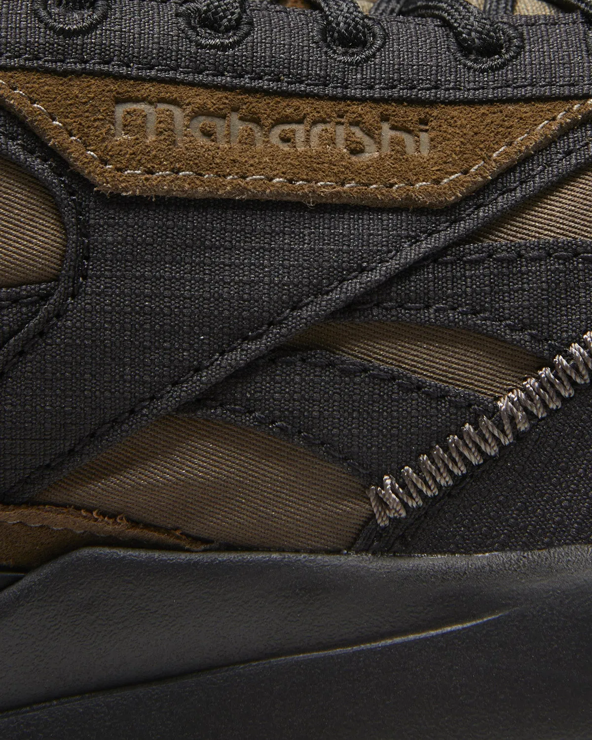 Classic Legacy AZ Army Green / Core Black / Moss Low Top Sneakers