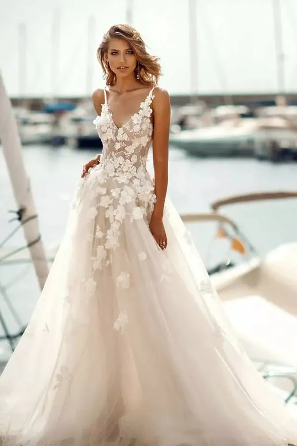 Gorgeous V Neck Tulle Ivory Wedding Dresses with Appliques N138