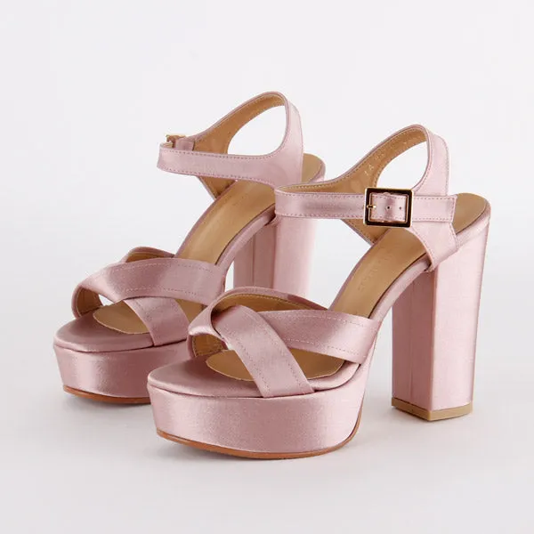 *LA LUNA- satin - champagne, 11/3cm Size UK 2