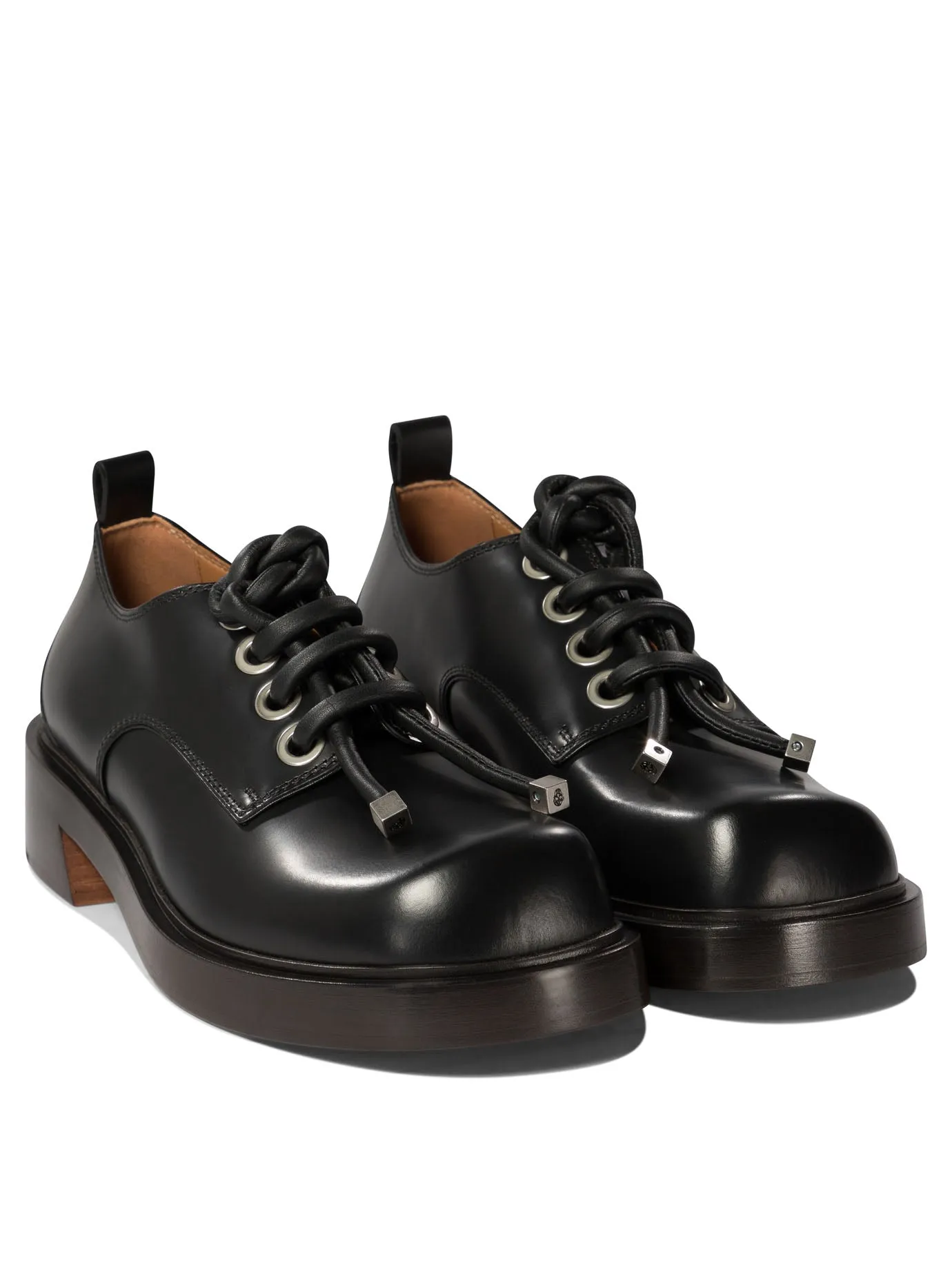 LACE-UP DERBY SHOES