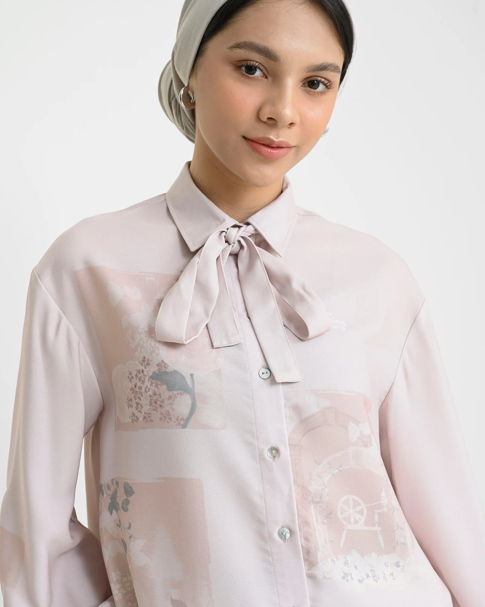 PRINCESS AURORA BEAUTY BLOUSE