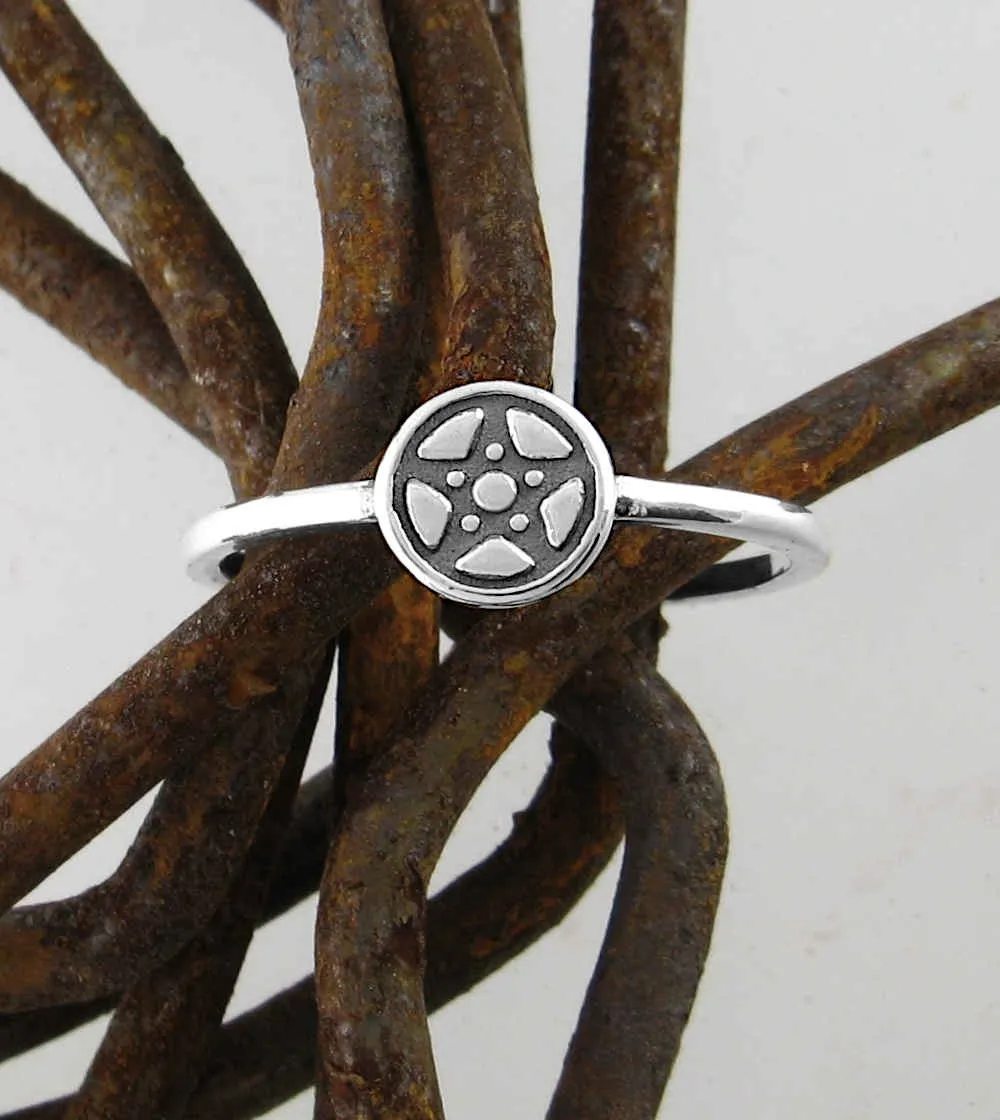 Small Pentagram Symbol Disk Ring
