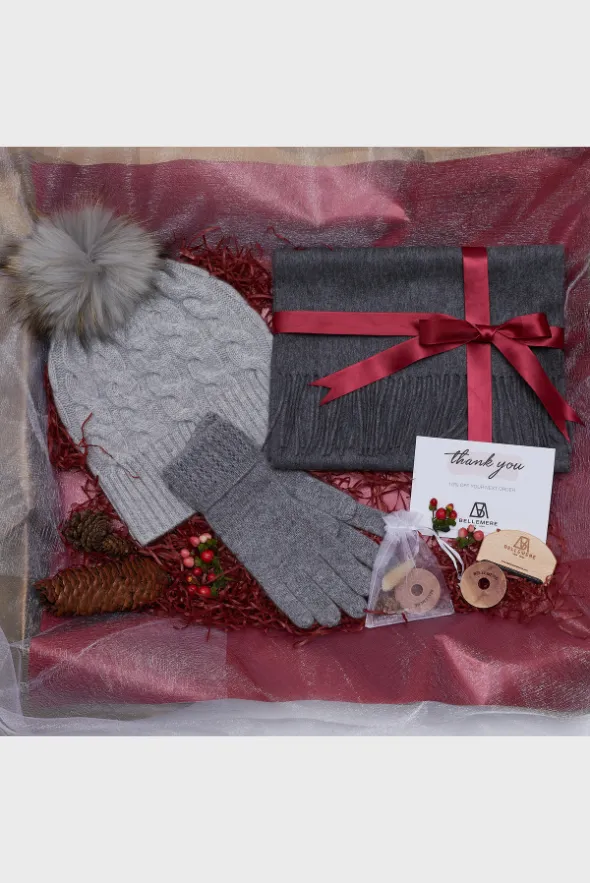Triadic Glamour Cashmere Set